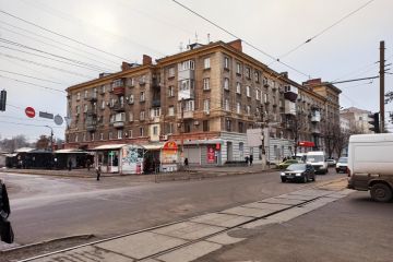 Велика будівля біля вокзалу стане приватною власністю! Велика будівля біля вокзалу стане приватною власністю!