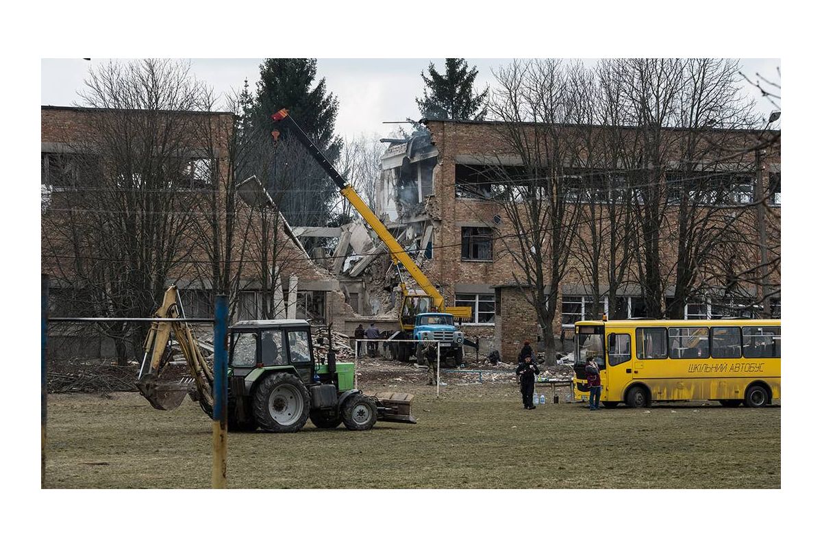 Двоє людей загинули і ще дев’ятеро отримали поранення внаслідок обстрілу Сумщини, повідомили в ОВА 