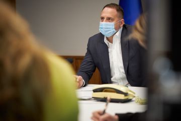 Андрей Ермак обсудил с представителями местных властей ситуацию с распространением COVID-19 после Пасхи Андрей Ермак обсудил с представителями местных властей ситуацию с распространением COVID-19 после Пасхи