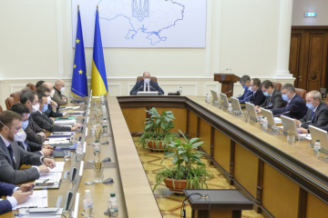 Денис Шмигаль: Ми продовжуємо карантин і маємо чіткий план виходу з нього Денис Шмигаль: Ми продовжуємо карантин і маємо чіткий план виходу з нього