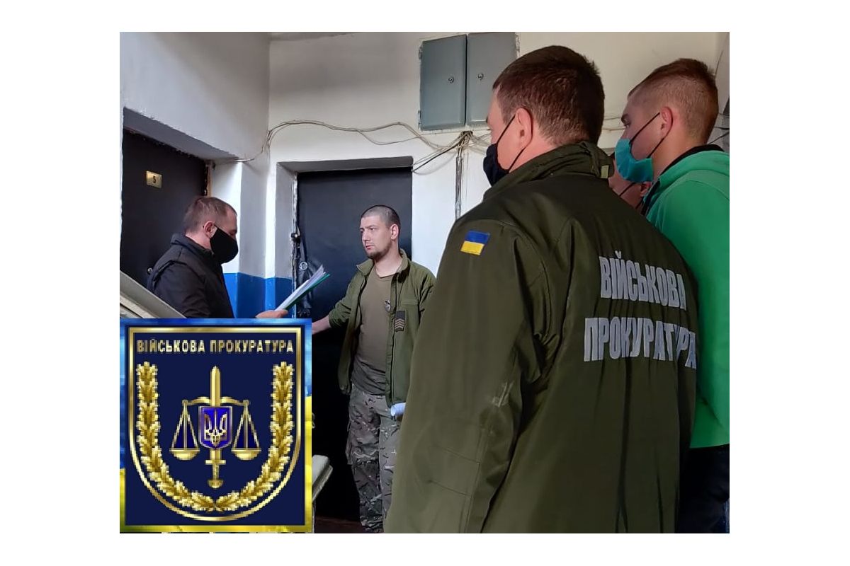 Під час збуту боєприпасів військовою прокуратурою у Десні затримано інструктора школи підготовки снайперів Під час збуту боєприпасів військовою прокуратурою у Десні затримано інструктора школи підготовки снайперів