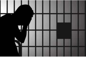 Чоловік, який жорстоко задушив жінку, очікуватиме на вирок суду за гратами Чоловік, який жорстоко задушив жінку, очікуватиме на вирок суду за гратами