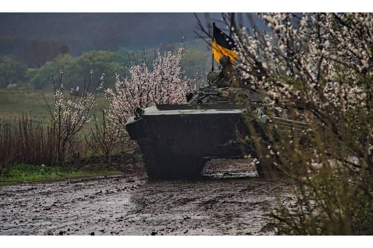 «Якщо Україна впаде, наступною може бути Центральна Європа». «Якщо Україна впаде, наступною може бути Центральна Європа».