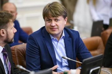 Топ менеджер Нафтогазу запропонував Андрію Герусу зіграти в покер Топ менеджер Нафтогазу запропонував Андрію Герусу зіграти в покер