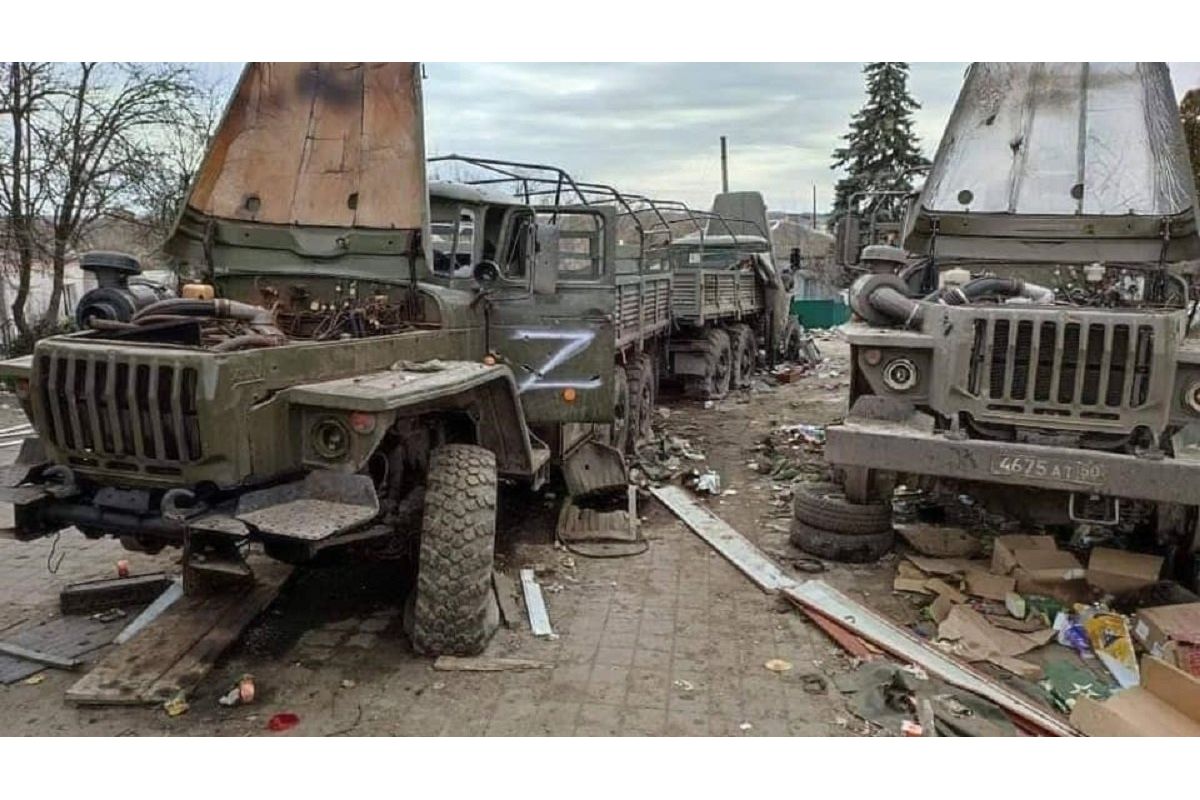 Ворог намагався провести розвідку боєм на Ізюмському напрямку, але зазнав втрат і відступив Ворог намагався провести розвідку боєм на Ізюмському напрямку, але зазнав втрат і відступив