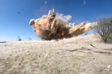 Четверо російських саперів підірвалися при розмінуванні «Азовсталі» Четверо російських саперів підірвалися при розмінуванні «Азовсталі»