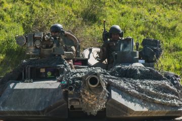 Американські військові тренуватимуть українців на танках M1A1 Abrams "в найближчі дні" – речник Пентагону Американські військові тренуватимуть українців на танках M1A1 Abrams "в найближчі дні" – речник Пентагону