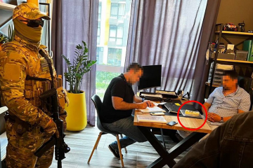 В Буче бизнесмен вымогал 40 тысяч долларов у главы кооператива В Буче бизнесмен вымогал 40 тысяч долларов у главы кооператива