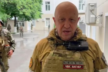 пригожин заявив, що пвк "вагнер" розвертає свої колони і йде в польові табори пригожин заявив, що пвк "вагнер" розвертає свої колони і йде в польові табори