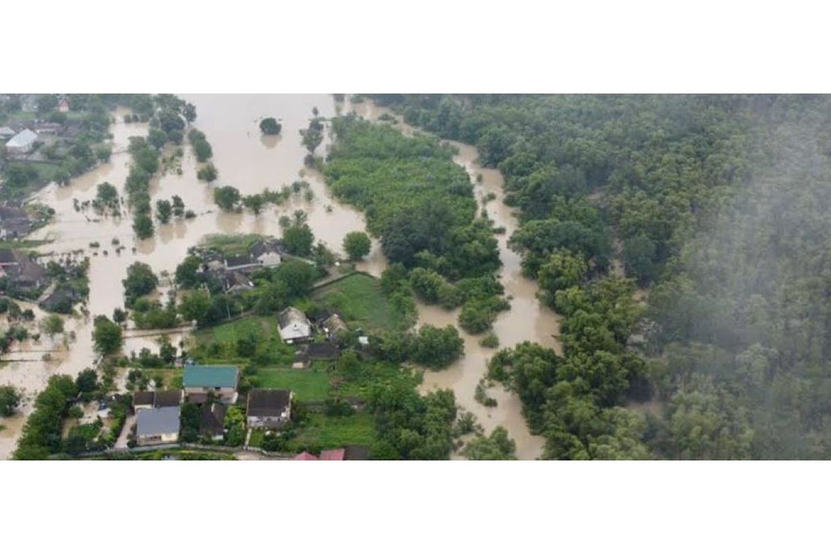 Угорщина надала допомогу Україні для ліквідування наслідків паводків Угорщина надала допомогу Україні для ліквідування наслідків паводків
