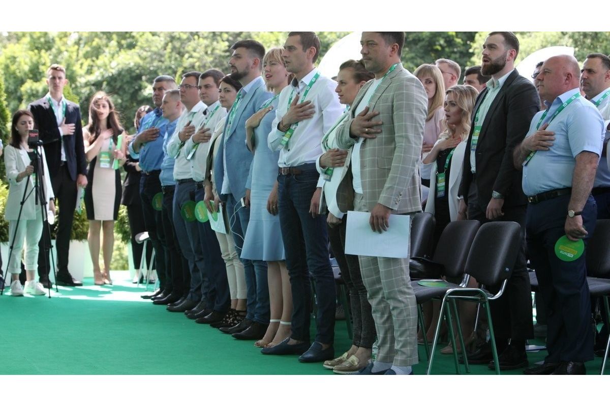 Річниця лідирування партії «Слуга народу»: рік монобільшості Річниця лідирування партії «Слуга народу»: рік монобільшості