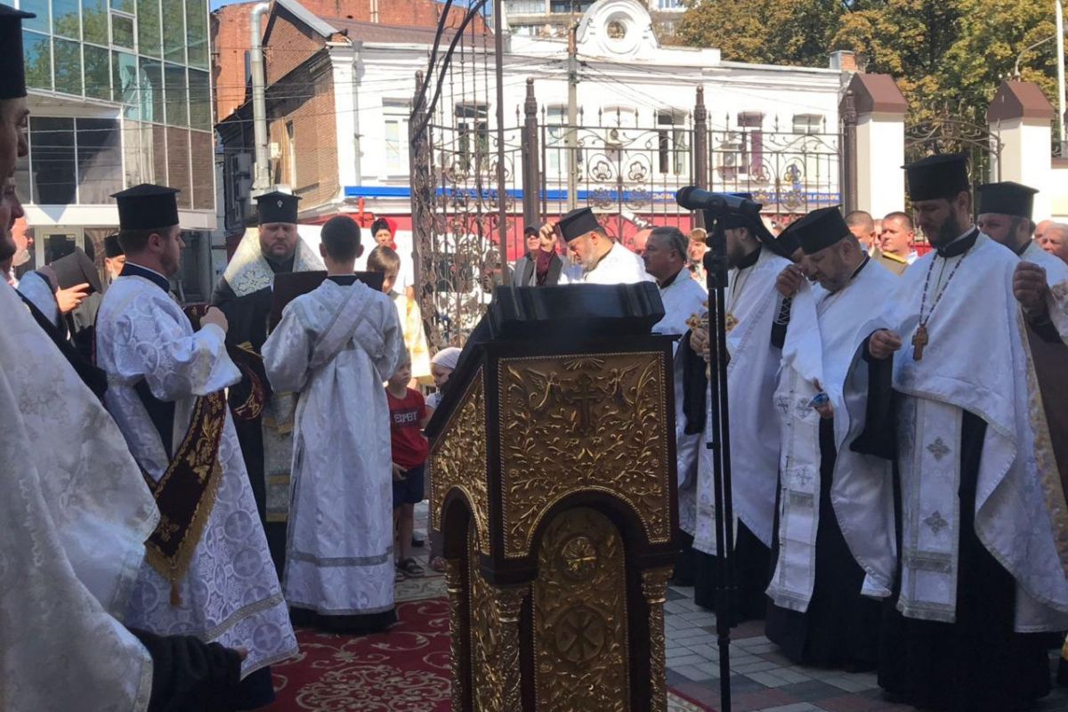У Дніпрі відслужили святкову літургію на честь Дня Незалежності України У Дніпрі відслужили святкову літургію на честь Дня Незалежності України