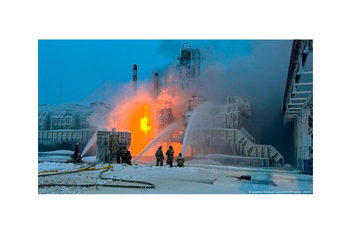Уражено газопереробний комплекс у порту "Усть-Луга" - джерело в СБУ Уражено газопереробний комплекс у порту "Усть-Луга" - джерело в СБУ