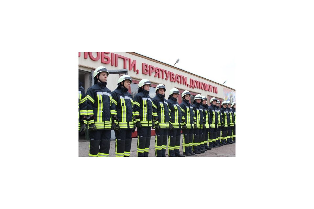 Рейтинг довіри українців до рятувальників ДСНС зріс до 64% Рейтинг довіри українців до рятувальників ДСНС зріс до 64%