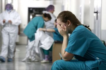 За час пандемії від COVID-19 могло загинути до 180 тис. медиків За час пандемії від COVID-19 могло загинути до 180 тис. медиків