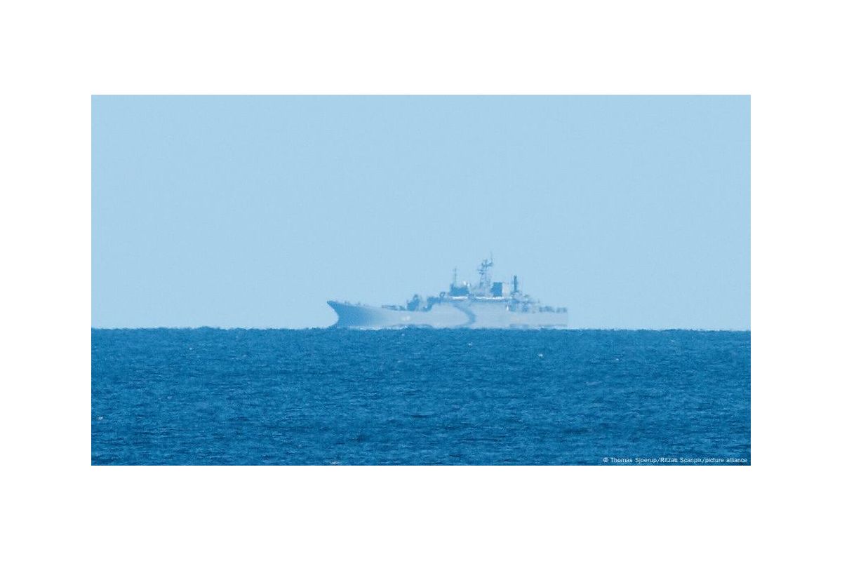 Корабель ВМФ РФ став на якір біля узбережжя Німеччини Корабель ВМФ РФ став на якір біля узбережжя Німеччини
