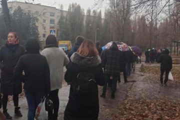 Павлоградці жаліються на неможливість поїхати на маршрутці Павлоградці жаліються на неможливість поїхати на маршрутці