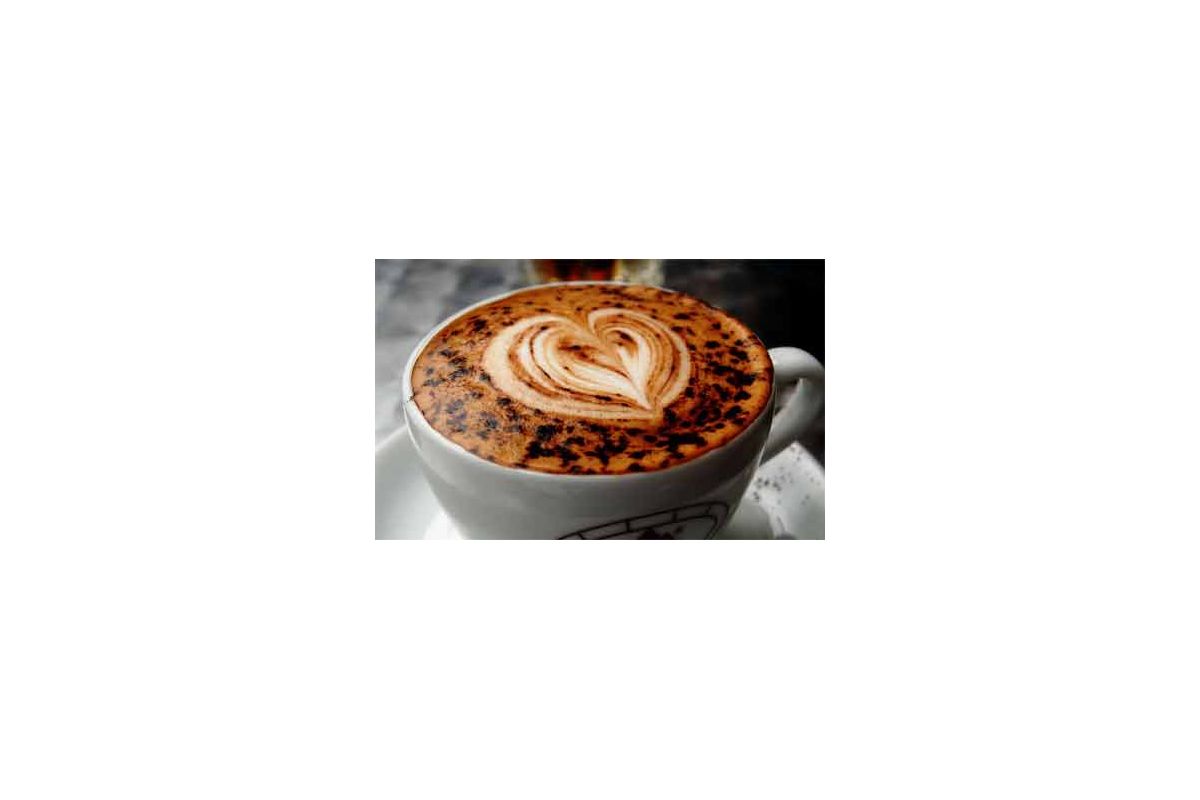 Помилування продавчині судом, яка зняла маску, аби випити гарячої кави Помилування продавчині судом, яка зняла маску, аби випити гарячої кави