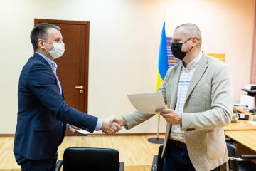 100 одиниць комп’ютерної техніки для сільських шкіл 100 одиниць комп’ютерної техніки для сільських шкіл