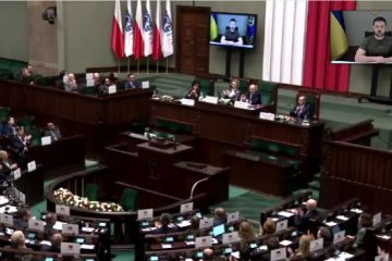 Європарламент затвердив виділення 18 мільярдів євро для України Європарламент затвердив виділення 18 мільярдів євро для України