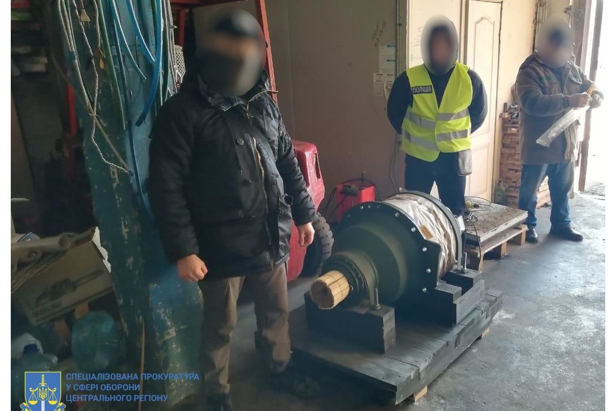 Начальнику цеху військової частини на Чернігівщині повідомлено про підозру Начальнику цеху військової частини на Чернігівщині повідомлено про підозру
