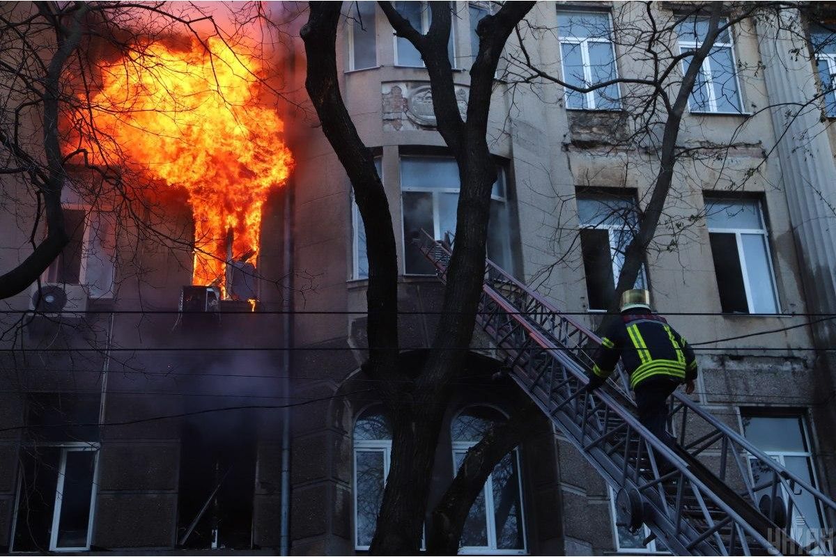На Луганщині сталася пожежа у психоневрологічному диспансері На Луганщині сталася пожежа у психоневрологічному диспансері
