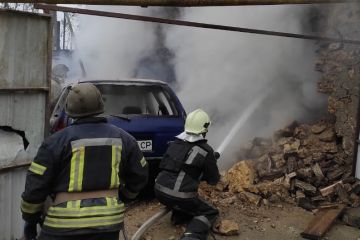 У Херсоні рятувальники ліквідували 11 пожеж, 9 з яких виникли через обстріли. Є загиблі та постраждалі У Херсоні рятувальники ліквідували 11 пожеж, 9 з яких виникли через обстріли. Є загиблі та постраждалі