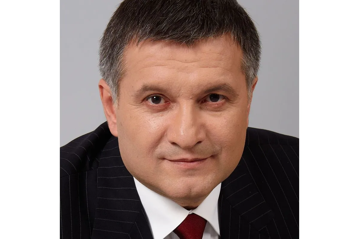 Аваков запевняє, що надзвичайний стан вводити в Україні не потрібно