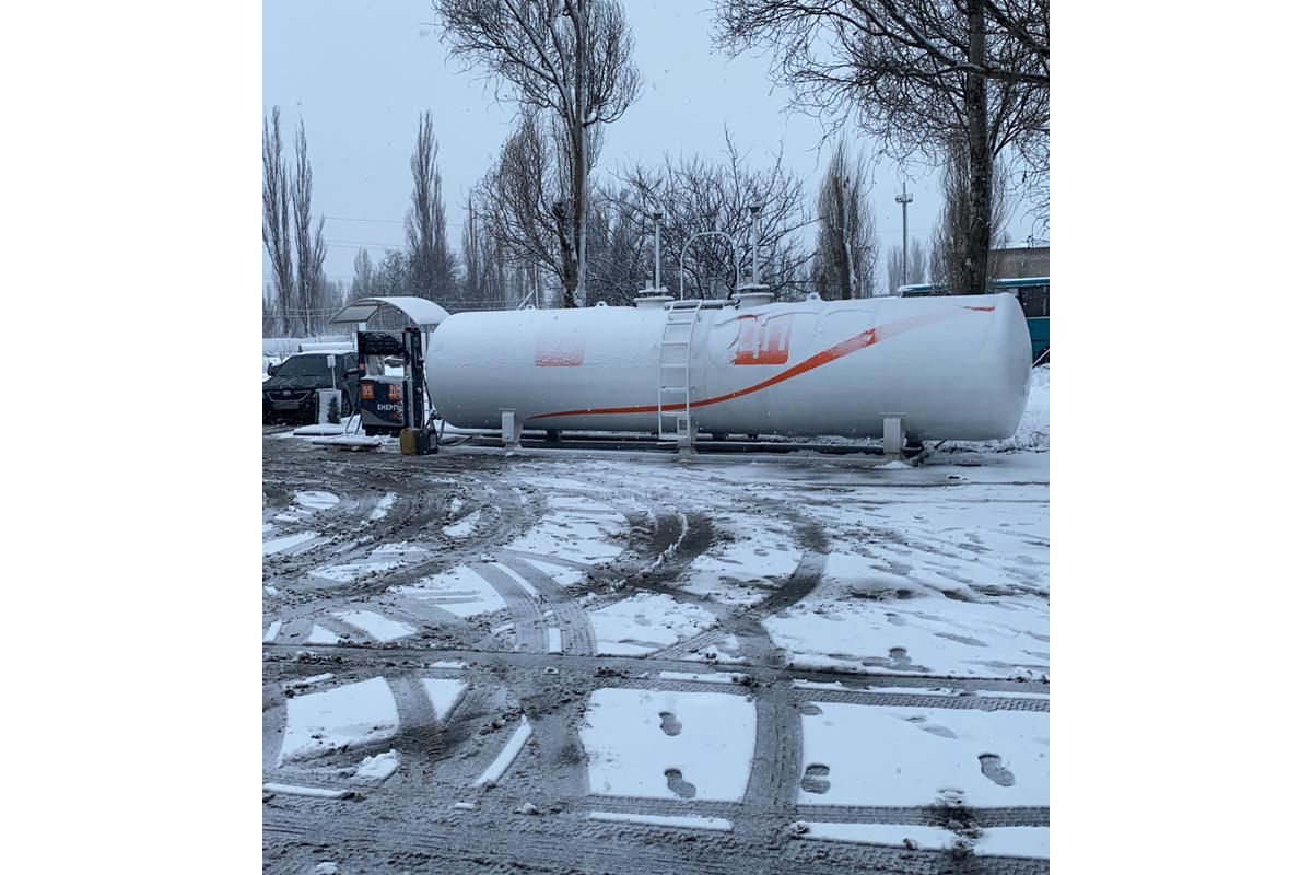 У Покровському районі викрито нелегальну АЗС, яка здійснювала реалізацією палива без дозвільних документів У Покровському районі викрито нелегальну АЗС, яка здійснювала реалізацією палива без дозвільних документів