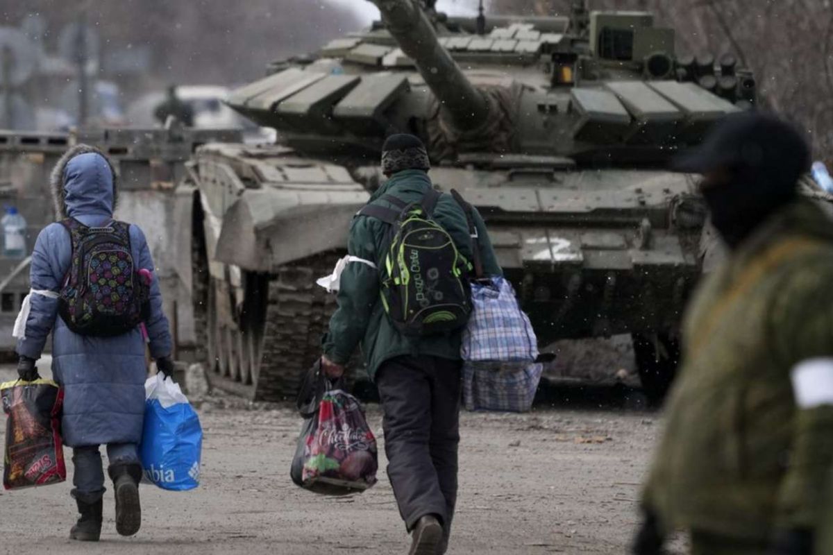 Прокуратура Донеччини закликає громадян долучитись до збору доказів щодо примусового переміщення осіб на територію країни-окупанта Прокуратура Донеччини закликає громадян долучитись до збору доказів щодо примусового переміщення осіб на територію країни-окупанта