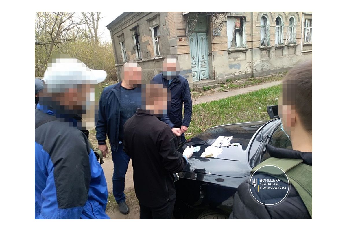 Посадову особу Державної виконавчої служби викрито на одержанні хабаря (ФОТО) Посадову особу Державної виконавчої служби викрито на одержанні хабаря (ФОТО)