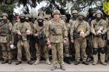 ПРИВІТАННЯ КОМАНДУВАЧА СИЛ ОБОРОНИ З ВЕЛИКОДНЕМ ПРИВІТАННЯ КОМАНДУВАЧА СИЛ ОБОРОНИ З ВЕЛИКОДНЕМ