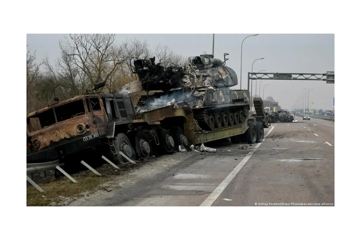 Російське вторгнення в Україну : Є загиблі і поранені: Наслідки ворожих ракетних атак по українських містах