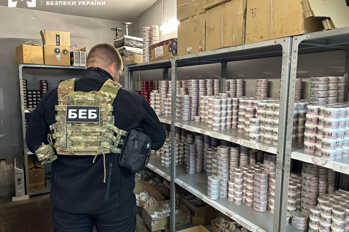 БЕБ викрили схему підпільного виробництва тютюнових виробів у Кривому Розі БЕБ викрили схему підпільного виробництва тютюнових виробів у Кривому Розі