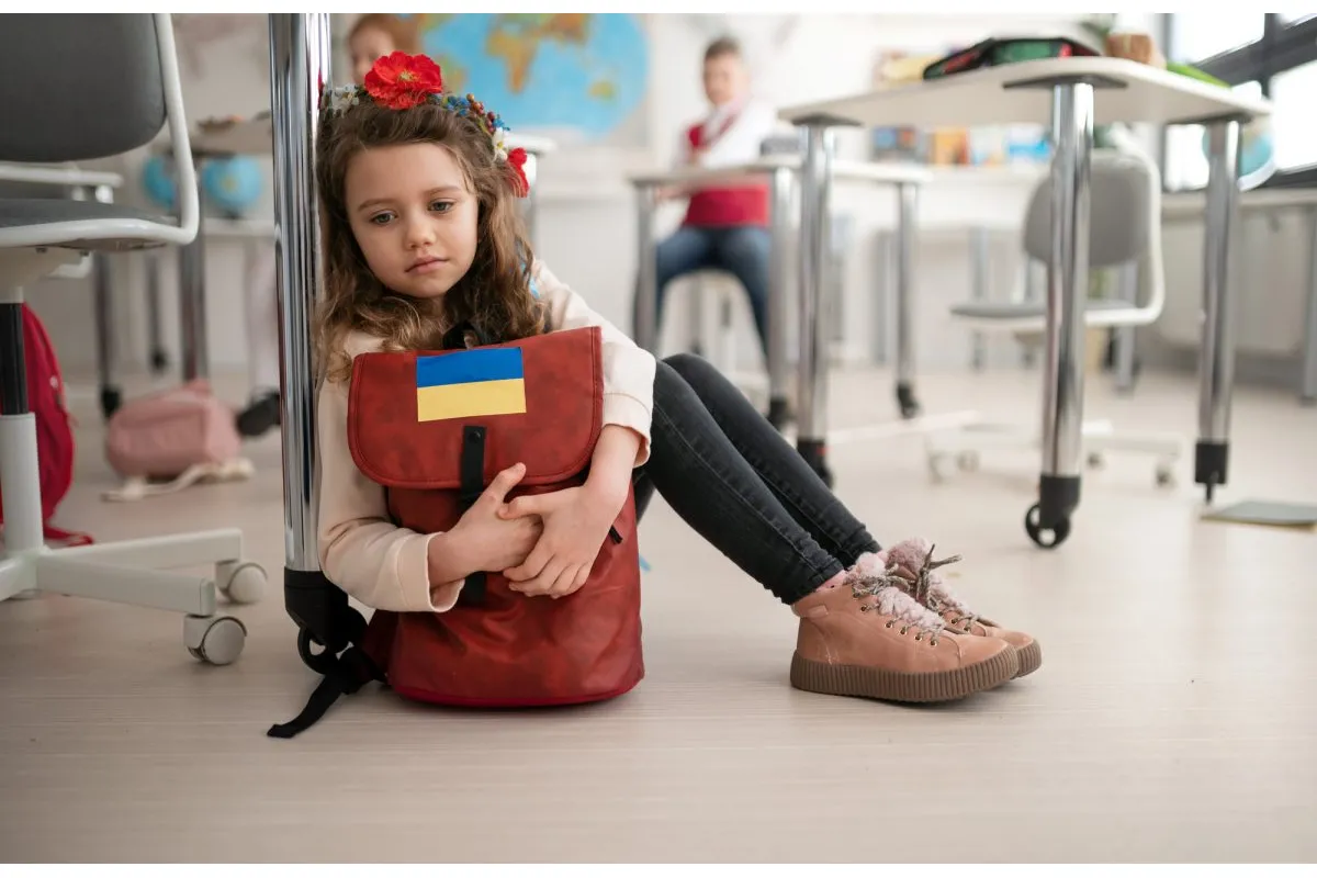 МОН планує підтримувати зв'язок українських дітей за кордоном з Україною