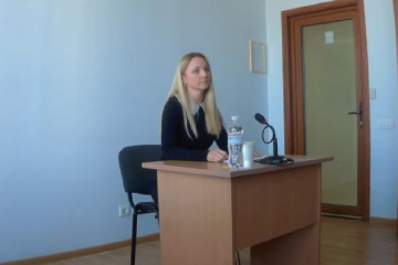 Судья Печерского районного суда Киева Екатерина Середа: подельница "титушек" + коррупция Судья Печерского районного суда Киева Екатерина Середа: подельница "титушек" + коррупция