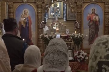 У храмах Дніпра пройшли святкові Всеношні служби У храмах Дніпра пройшли святкові Всеношні служби