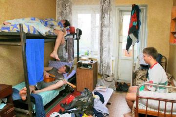 На період карантину заборонено виселяти студентів з гуртожитків На період карантину заборонено виселяти студентів з гуртожитків