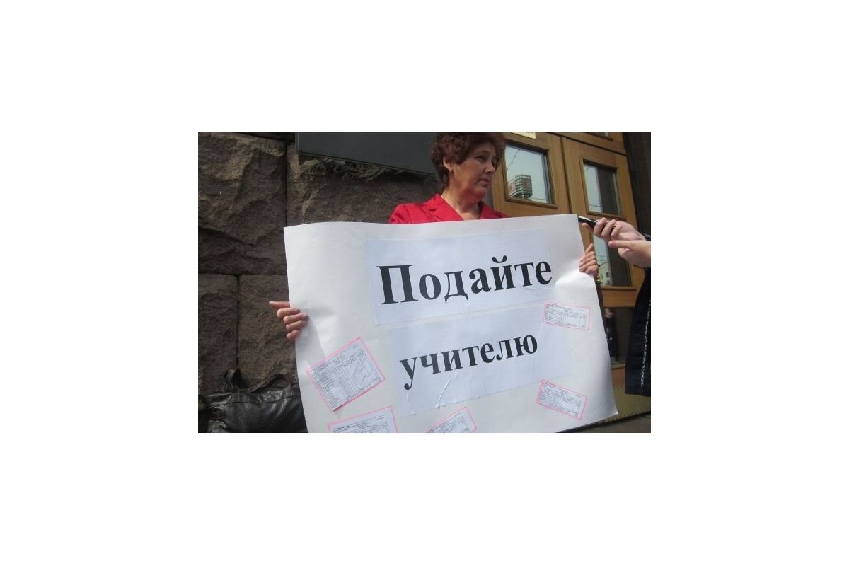 В Україні невдовзі “гроші ходитимуть за школярем” В Україні невдовзі “гроші ходитимуть за школярем”