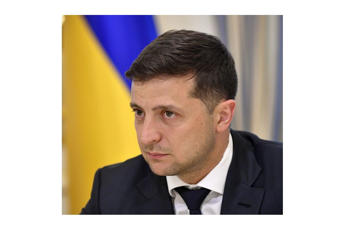 Зеленський поставив свій підпис під Законом про імпічмент Зеленський поставив свій підпис під Законом про імпічмент