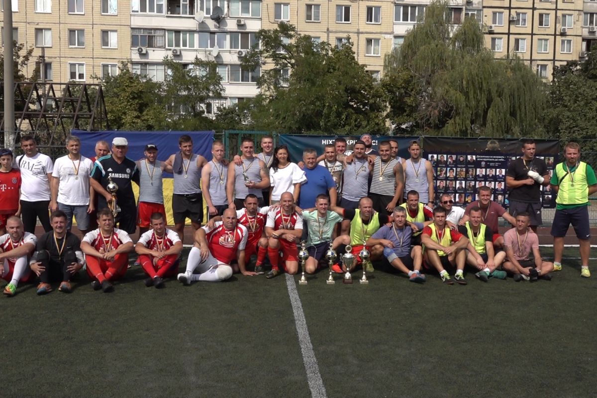 У Дніпрі започаткували футбольний турнір пам’яті загиблих десантників У Дніпрі започаткували футбольний турнір пам’яті загиблих десантників