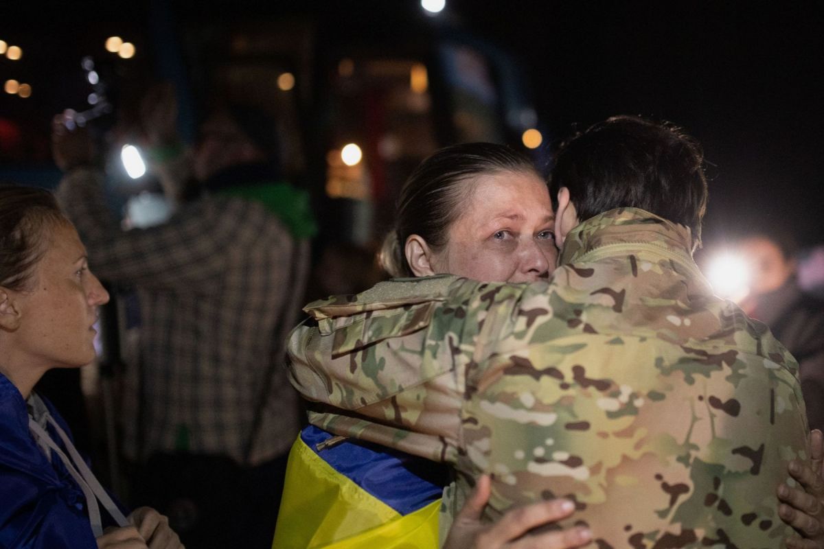 Більше ніж 400 українських жінок перебувають у полоні Росії Більше ніж 400 українських жінок перебувають у полоні Росії