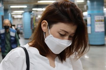 Чому у Сеулі запровадили тотальний масковий режим? Маски не лише у закритих приміщеннях, а й у відкритих громадських місцях! Чому у Сеулі запровадили тотальний масковий режим? Маски не лише у закритих приміщеннях, а й у відкритих громадських місцях!