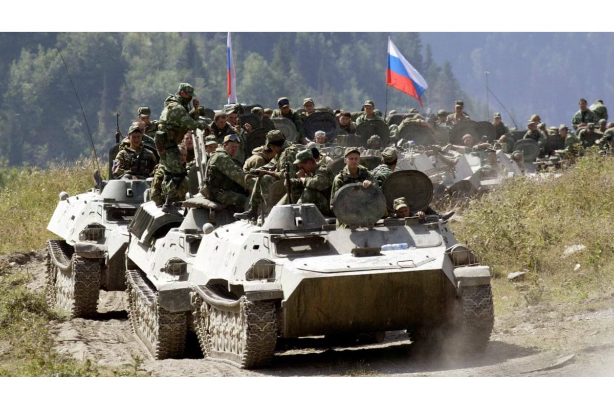 Путін збільшив штатну чисельність Збройних Сил РФ з 1,9 млн до 2,04 млн осіб з 2023 року Путін збільшив штатну чисельність Збройних Сил РФ з 1,9 млн до 2,04 млн осіб з 2023 року