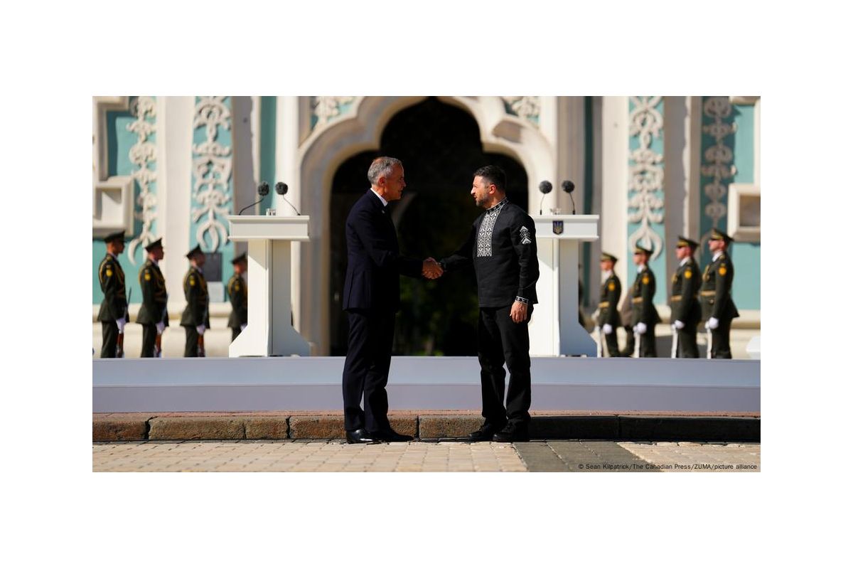 Зеленський: Україні не потрібні гарантії безпеки від Росії Зеленський: Україні не потрібні гарантії безпеки від Росії