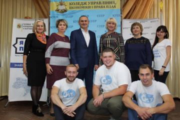 ПОЛТАВСЬКІ КОМІКИ ТА ЮРИСТИ ОБ’ЄДНАЛИСЯ ПРОТИ БУЛІНГУ ПОЛТАВСЬКІ КОМІКИ ТА ЮРИСТИ ОБ’ЄДНАЛИСЯ ПРОТИ БУЛІНГУ