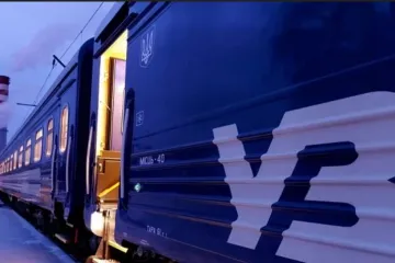 ​Укрзалізниця призначила евакуаційний потяг на 25 грудня