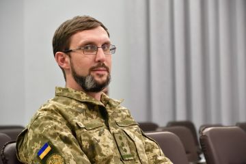 Україна може запобігти таким трагедіям, яка сталась напередодні в Херсоні, якщо отримає більше зброї Україна може запобігти таким трагедіям, яка сталась напередодні в Херсоні, якщо отримає більше зброї