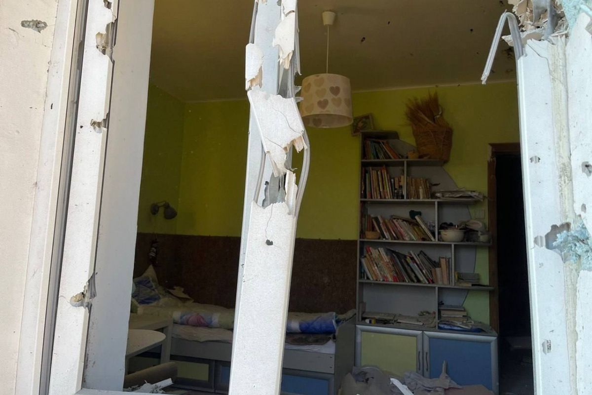 Ворог продовжує обстрілювати цивільну інфраструктуру та мирне населення Харківщини, - повідомляє Олег Синєгубов Ворог продовжує обстрілювати цивільну інфраструктуру та мирне населення Харківщини, - повідомляє Олег Синєгубов