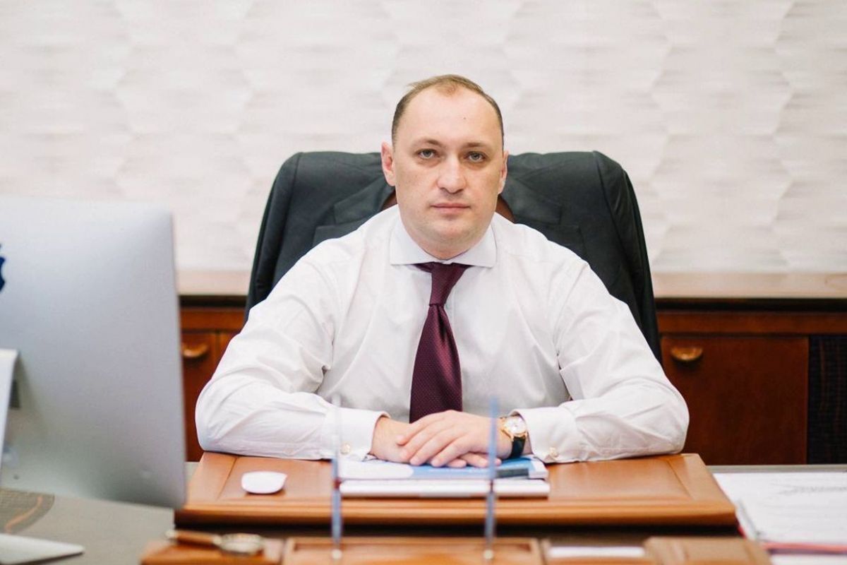 Вбитий СБУ Денис Кірєєв був зрадником чи героєм для України? Короткий переказ його історії Вбитий СБУ Денис Кірєєв був зрадником чи героєм для України? Короткий переказ його історії